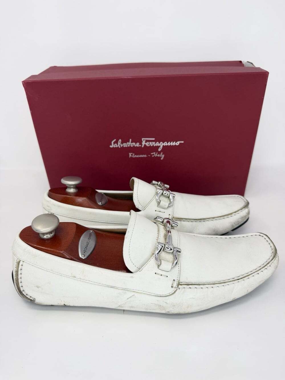 Salvatore Ferragamo Gancini Driving Loafers Men’s 9 D White Leather Made Italy - Picture 2 of 10